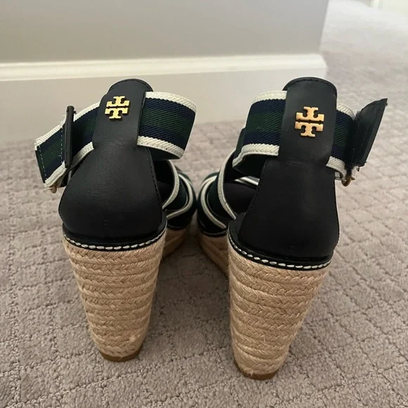 *NEW* Tory Burch Strappy Wedge Sandals SZ 7.5 - Picture 3 of 4